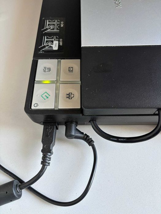 Сканер EPSON V200