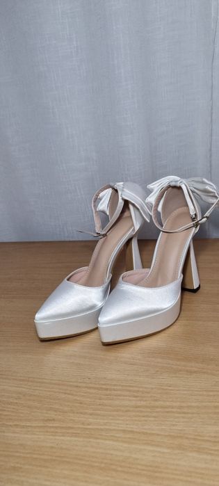 Pantofi eleganți de mireasă / nuntă cu fundă și platformă Shein - Mărimea 36 (Noi)