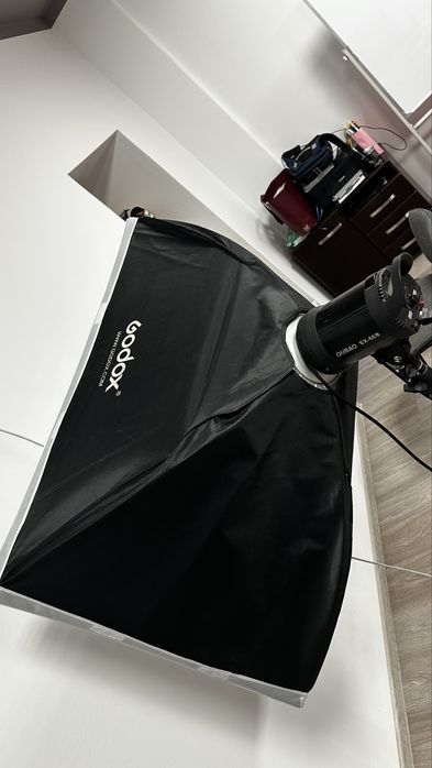 Лампа Godox для сьемок