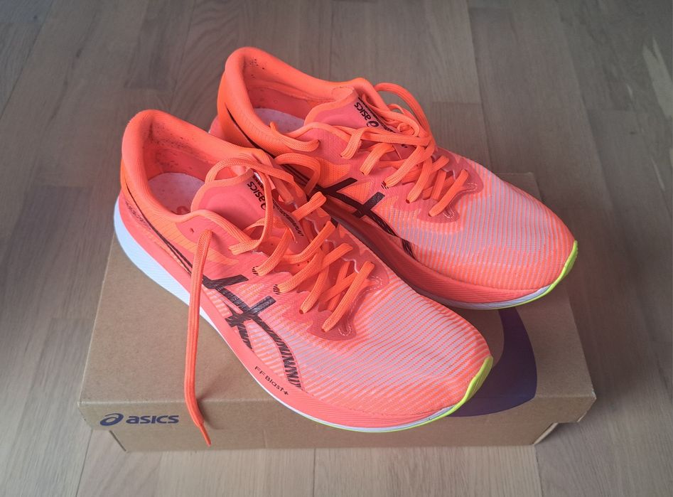 Маратонки Asics Magic Speed 3, размер 42.5