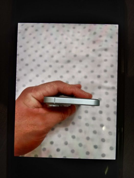 Apple 15 128 gb 100 akm