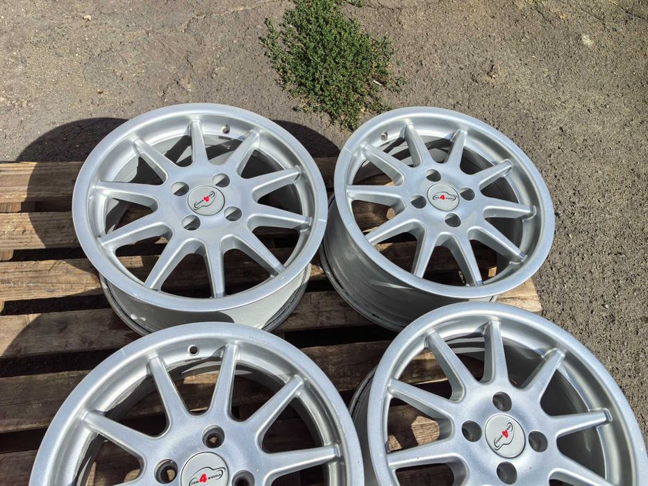 15 цола 4 х 100 мм Дачия / Тойота / Кия / Хюндай / МАзда -7 Инча/ЕТ 35
