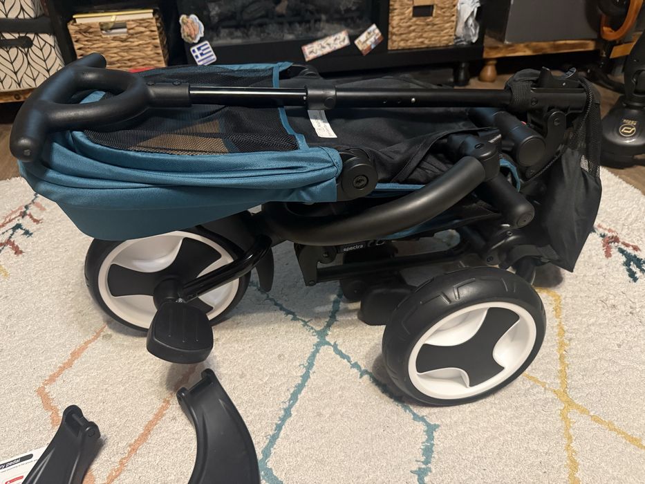 Tricicletă Coccolle Spectra Plus Atlantic Blue – ca nouă, utilizată doar în casă