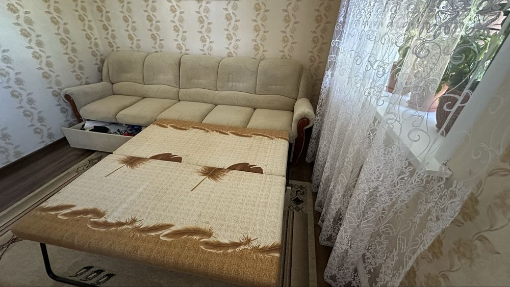 Продам диван,ткань велюр