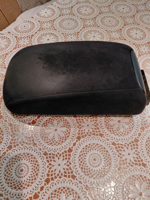 Капак подлакътник за Mitsubishi Outlender 2