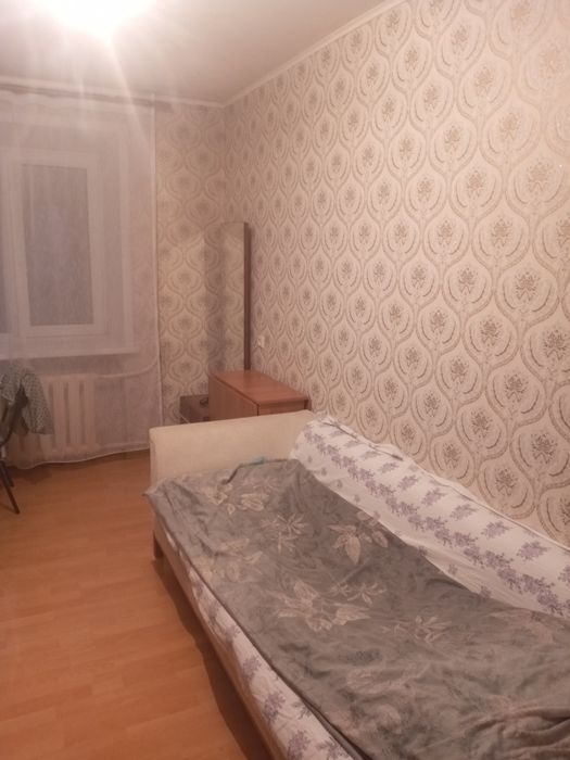 Продам  4 -х комнатую квартиру