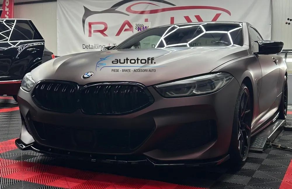 Grila dubla G14 G15 G16 Seria 8 compatibila cu BMW (2018+) M Negru lucios