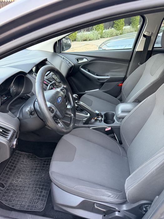 FORD Focus 2011 — imagine 3