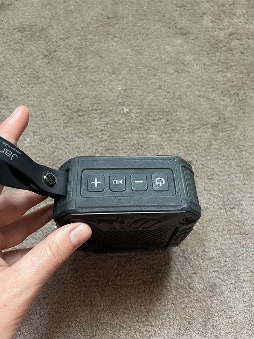 Преносима колонка / speaker (водо-удароустойчива)