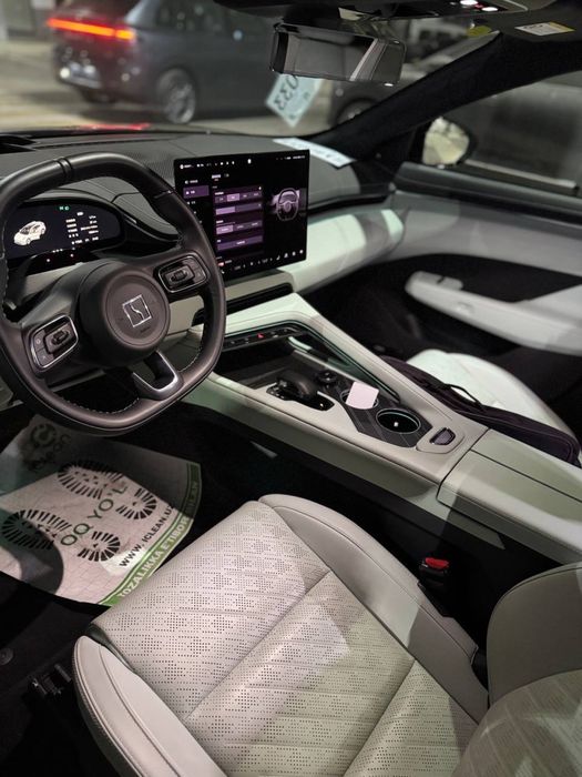 Zeekr 001 you rest 2024 год