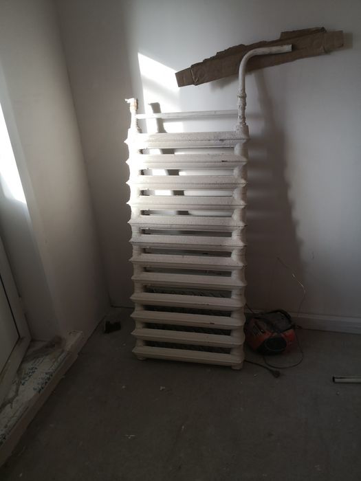 Продам чугунные батареи