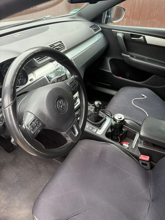 VW Passat 2.0 TDi 177 CP, cutie manuala 6 trepte