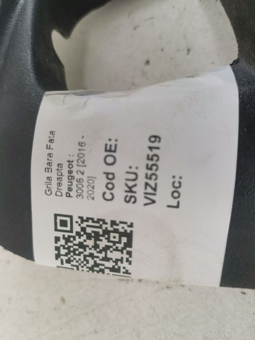 Grila Bara Fata Dreapta Peugeot  3008 2 [2016 - 2020] Original In Star