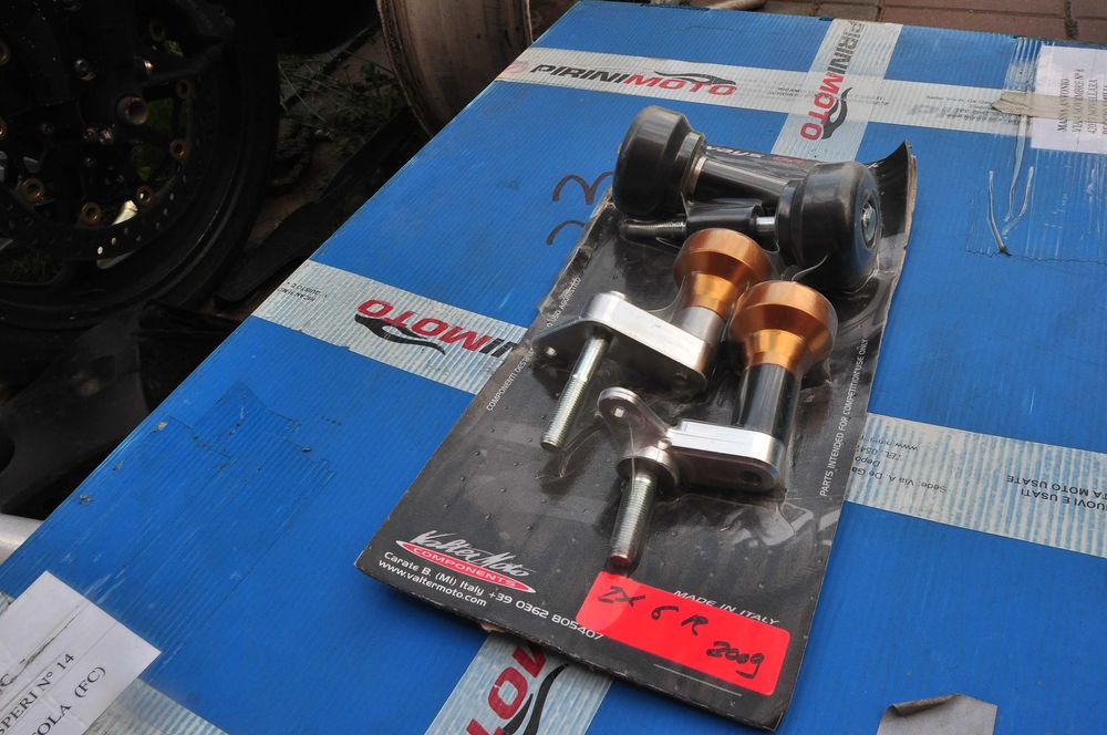 Crashpaduri noi cap auriu ValterMoto