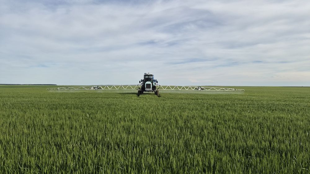 Autopropulsata Berthoud Raptor 4240, 36 metri, 4200L, Gps Autoghidare Trimble, Section Control