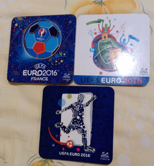 Бирени подложки за колекция