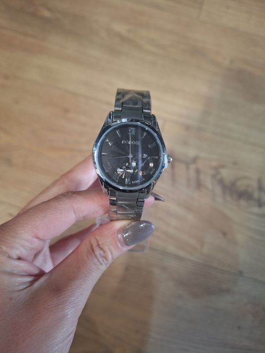 Часовници в кутийка