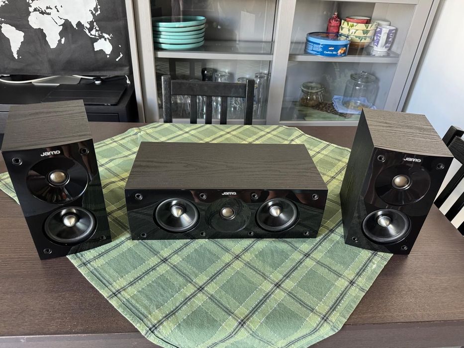 Jamo S606 5.1 speakers