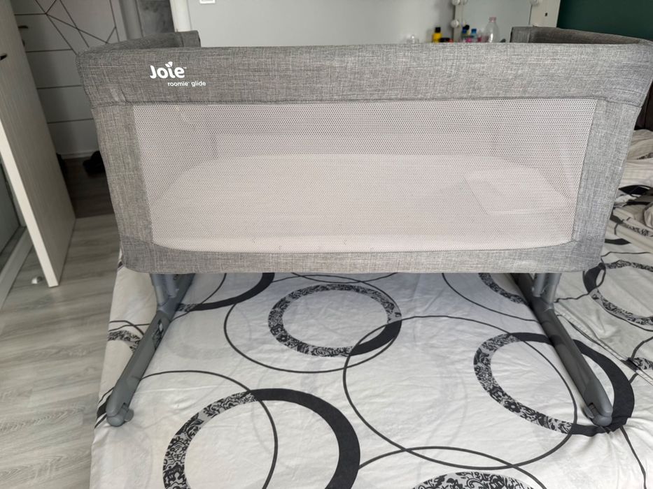 Продавам кошара Joie Roomie Glide
