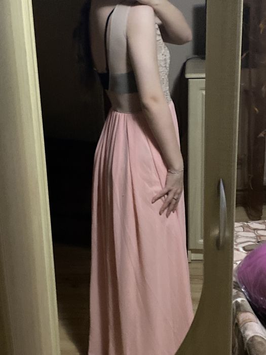 vand ROCHIE roz pt ocazii speciale