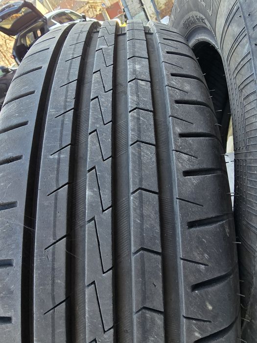 Anvelope vară Vredestein SporTrac 5