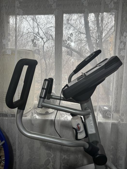 Продам Тренажер для ходьбы (Эллипс)