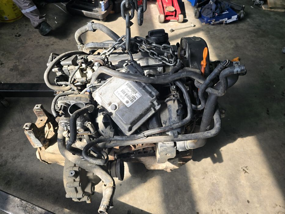 Vând motor 1.4 benzina