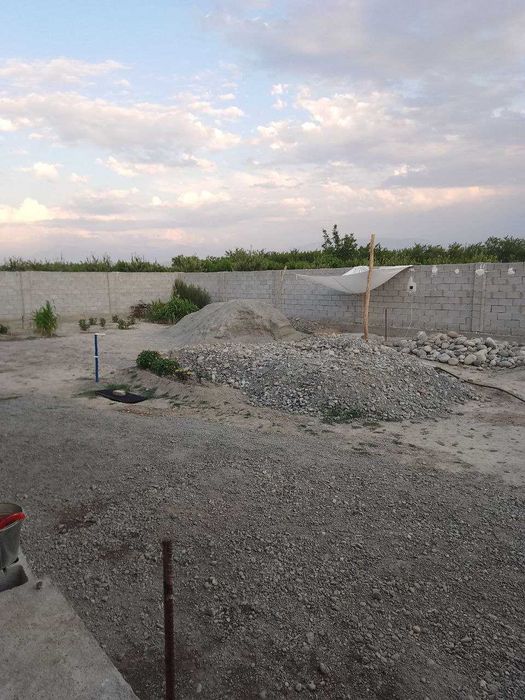 В Пакане продаються участок