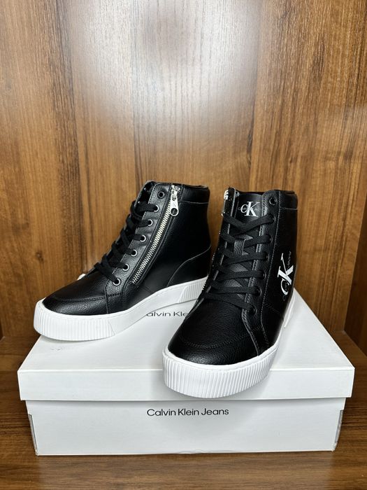 Оригинал Calvin Klein женские кроссовки