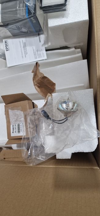 EPSON EH-TW9200 проектор.