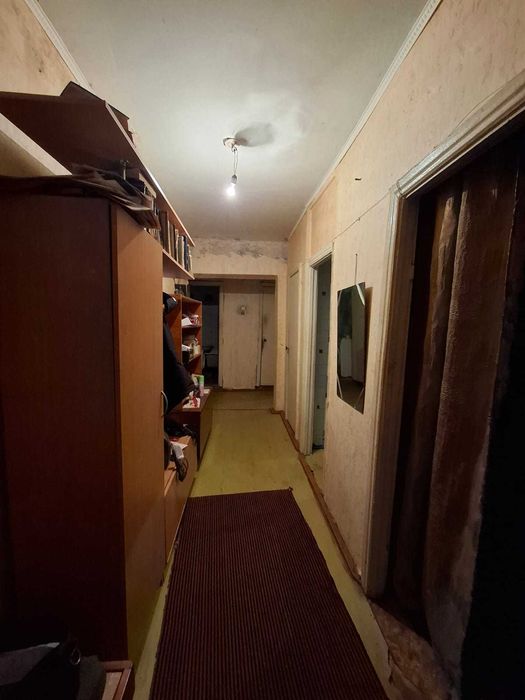 Продам 3х комн кв на 8мкр