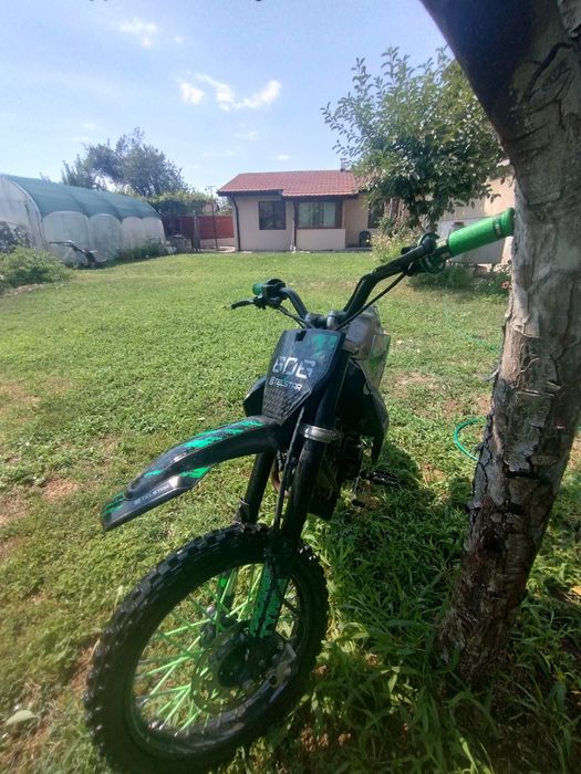 Telstar 125cc/може и бартер за dh колело 27,5