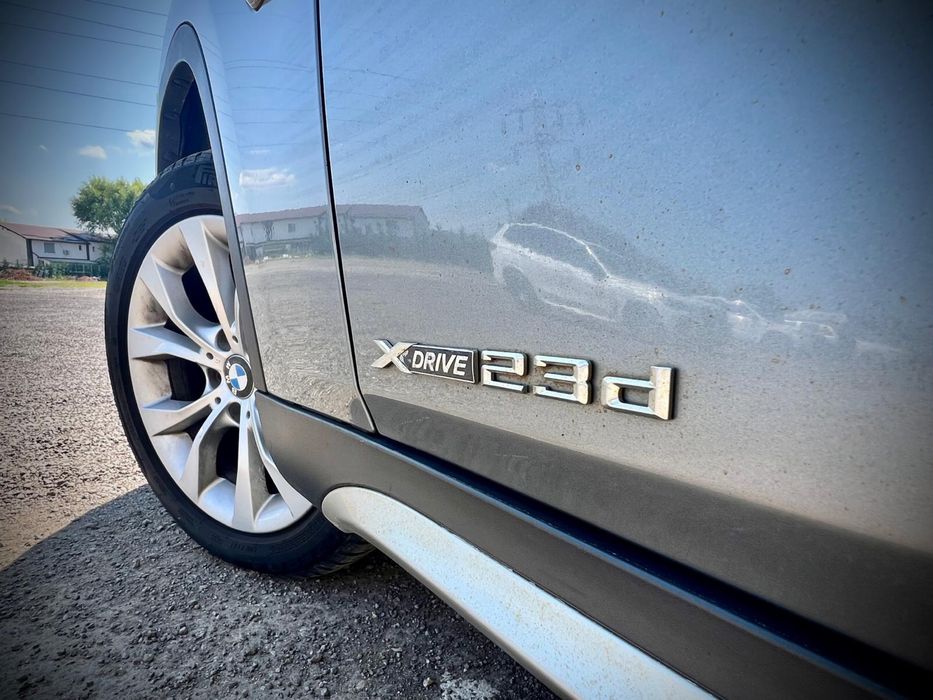 BMW X1 2.0 Diesel 204 CP automată • trapă panoramică • revizie completă OE- MAȘINĂ FOARTE ÎNGRIJITĂ!