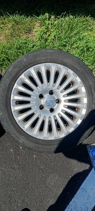 Jante aliaj Ford Focus 16''  x5 echipate cu cauciucuri mixte 205/55/16
