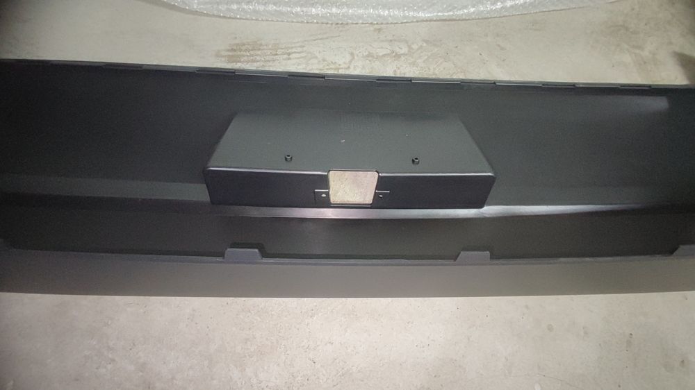 Задна броня Dodge Challenger