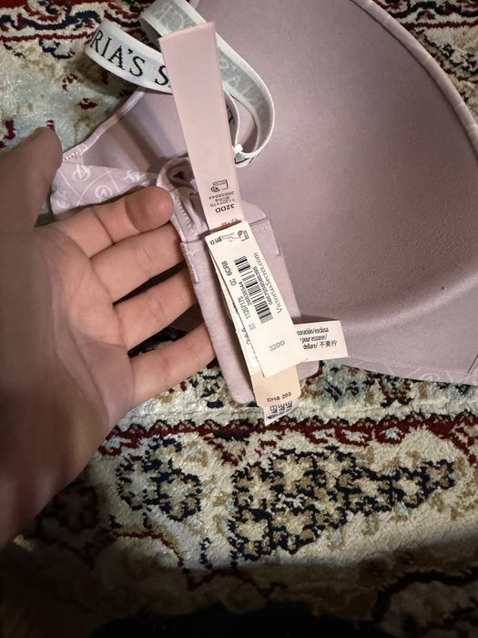 Нижнее белье Victoria Secret