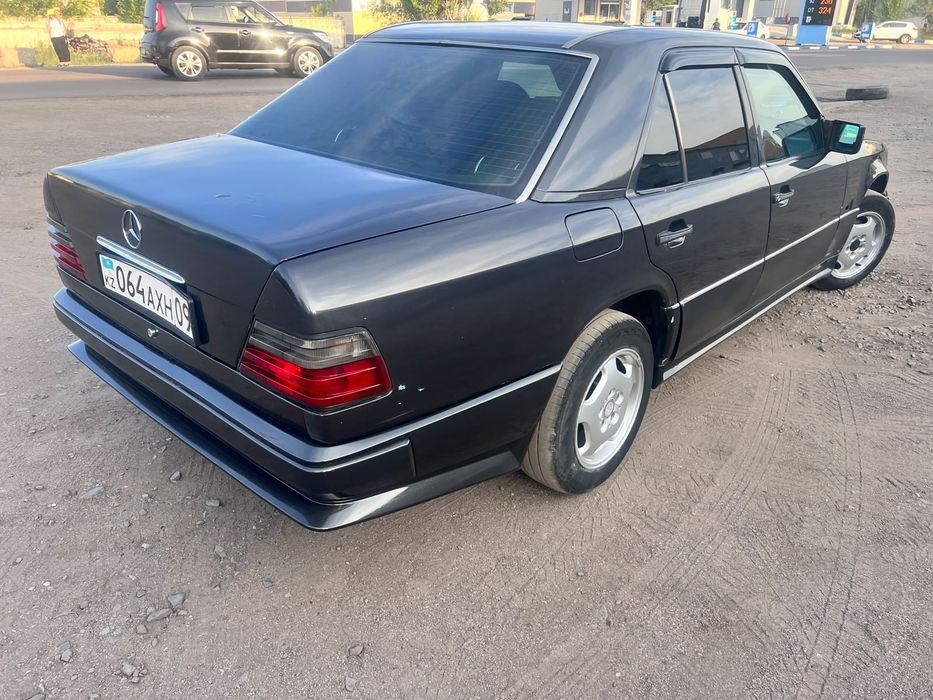 Продам Мерседес 124