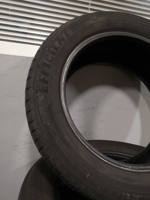 2бр 225/55/17 GOODYEAR 6,8мм грайфер дот:20 Предлагаме монтаж--