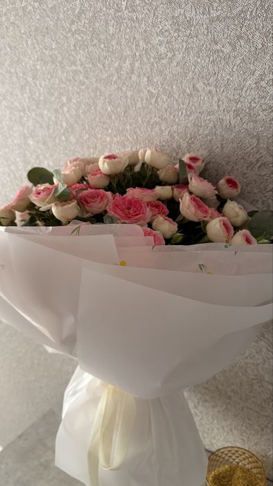Букет кустовых роз