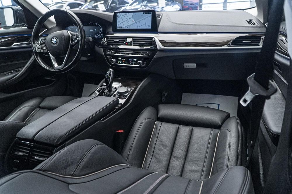 BMW Seria 5 Led/Clima 4 zone/CarPlay/Perdelute/Camera/TVA/Leasing-Rate FARA AVANS
