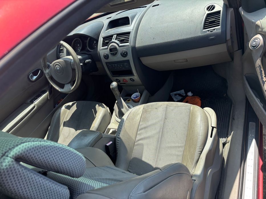 Megan 2 cabrio, 1.6 16v,motor,capota,tragher,usi,haion,bara fata/spate