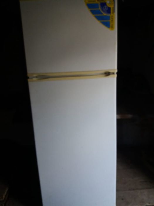 Продам 2 холодильника