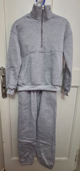 Продам костюм унисекс