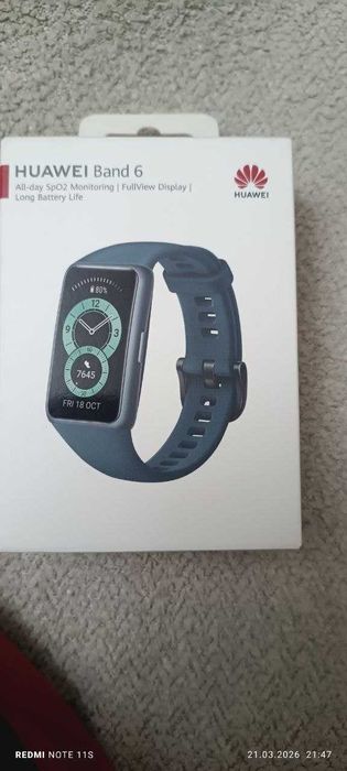 Смарт часы HUAWEI Band 6