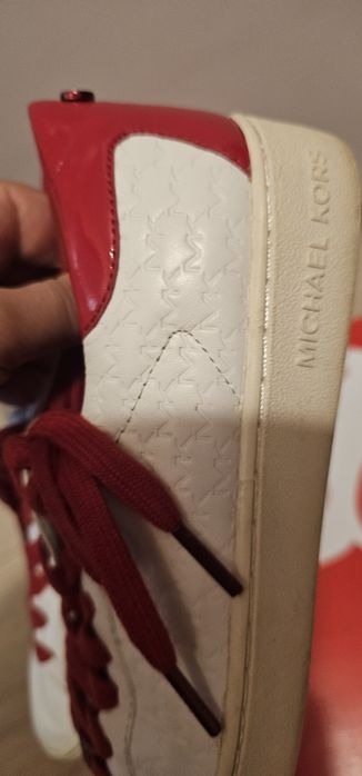 Маратонки M Cors