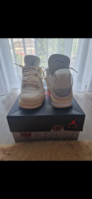 Jordan 4×Off White sail