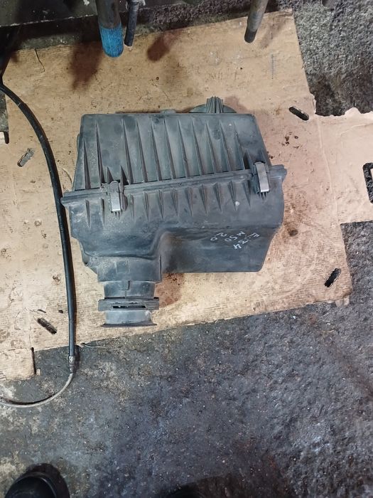 Корпус воздушного фильтра БМВ Е34 М50 объем 2,0