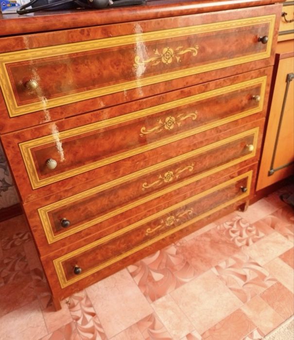 продам спальный гарнитур