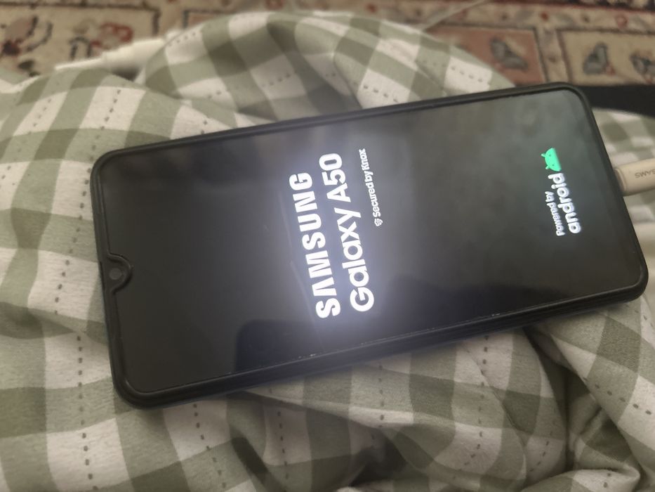 Samsung a 50 телефон