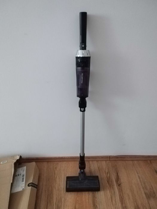 Aspirator Vertical Rowenta fara fir